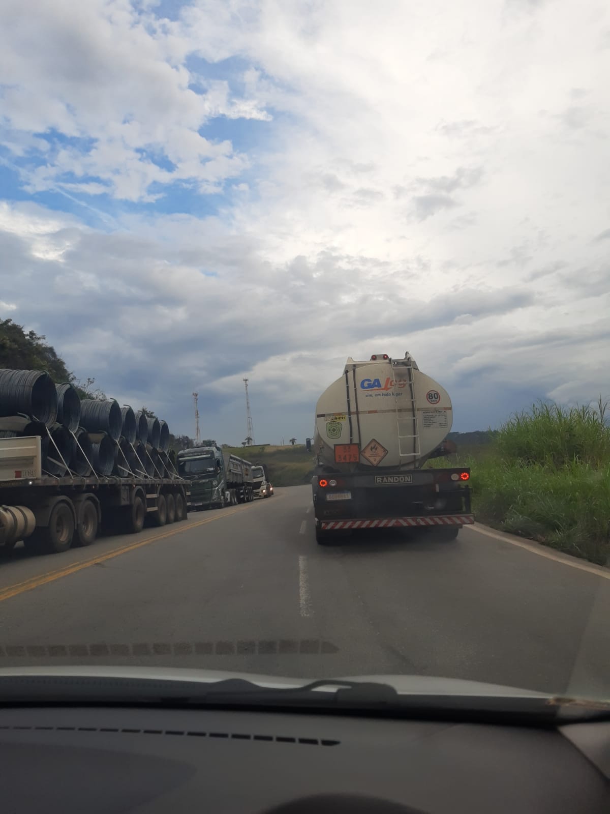 Obras na BR381 próximo a cidade de São Gonçalo.