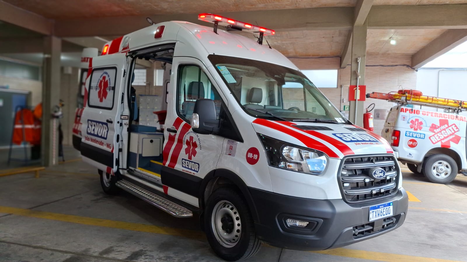 Nova ambulância reforça atendimento de urgência e emergência em João Monlevade.