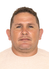 Vereador Zuza da cidade de Joao Monlevade mg, revoltado com o Secretario de obras Sr Maiciel, Zuza chamando atençao dos mesmo,para tampar os buracos da cidade, ele disse que esta cansado de pedir e o responsavel pelo serviços nao faz as suas obrigaçoes.