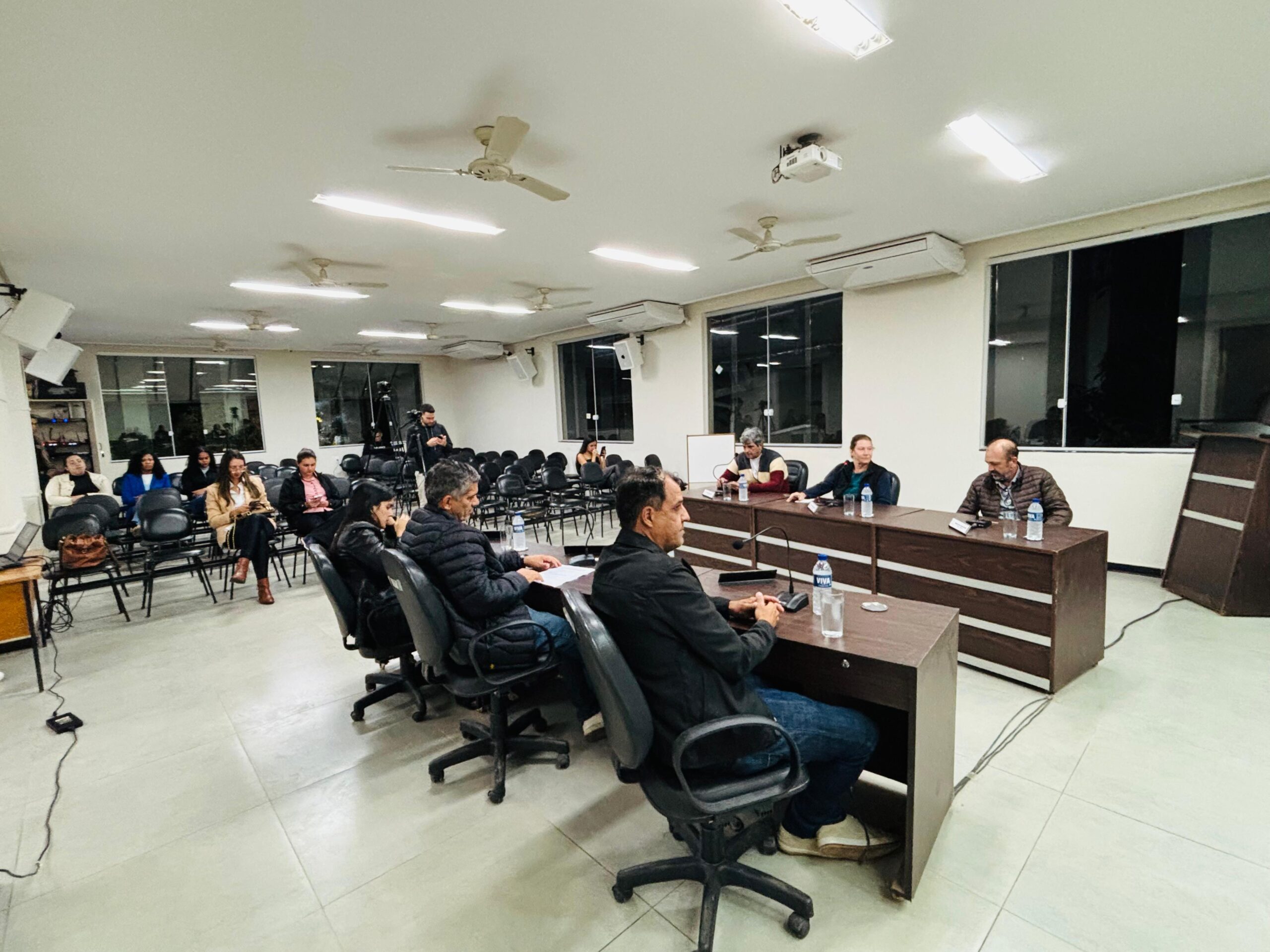 Consulta Pública No legislativo na cidade do rio piracicaba.