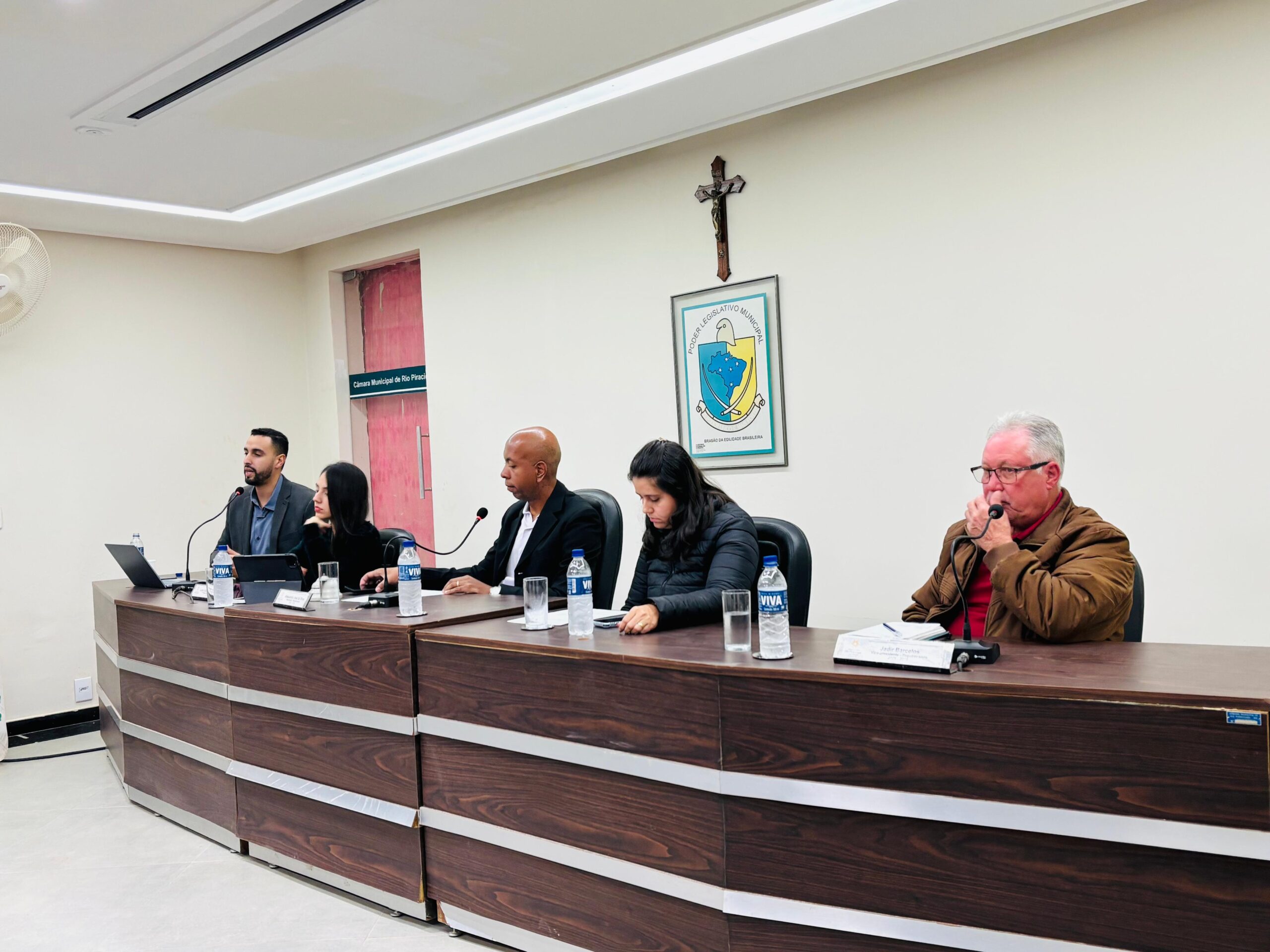Câmara abre consulta pública para população apresentando sugestões à Lei Orgânica Municipal do Rio Piracicaba.