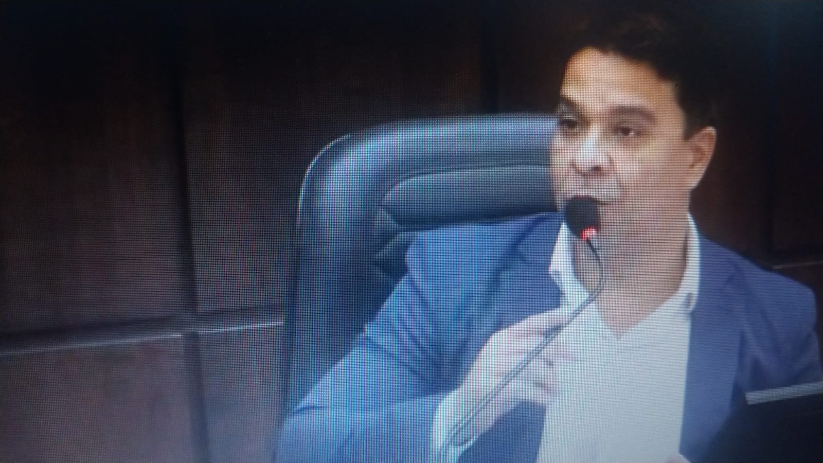 Presidente da Câmara critica possível cobrança de ingressos na Cavalgada 2026 e questiona organização do evento em João Monlevade.