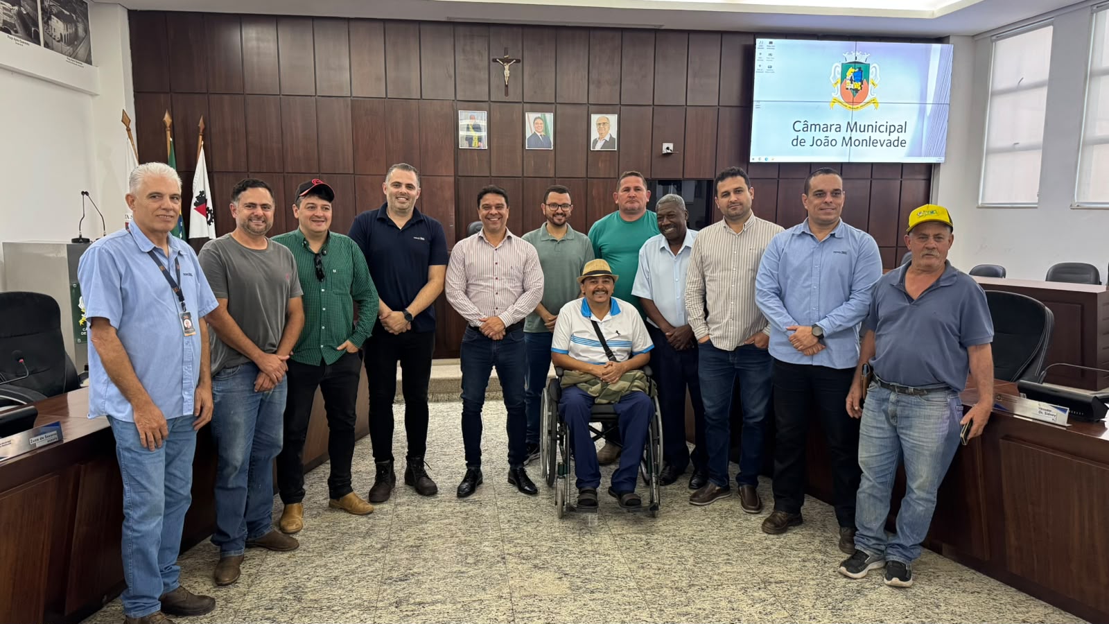 Nova 381 apresenta para os vereadores obras para melhorar mobilidade e segurança nos acessos de João Monlevade.