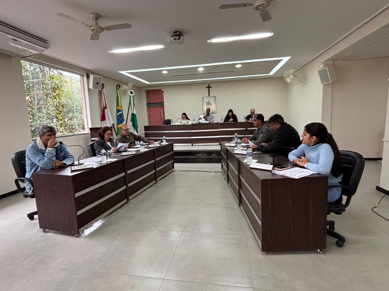 Vereadores aprovam por unanimidade dois projetos em sessão extraordinária da Câmara de Rio Piracicaba.
