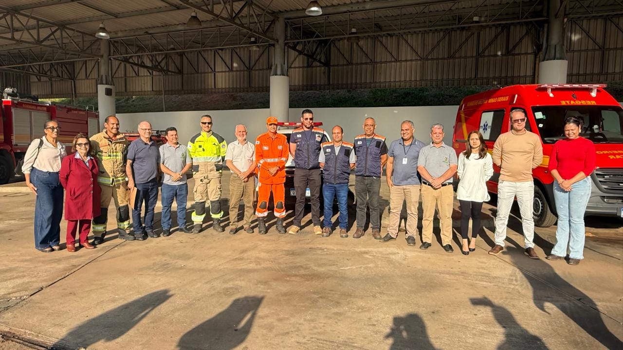 Dr. Laércio visita novas instalações que passam a abrigar Corpo de Bombeiros e Defesa Civil.