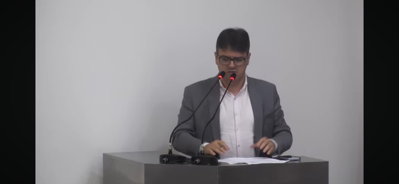 Vereador ThiagoTito’cobra manutenção da coleta de lixo e questiona urgência de projeto enviado pela Prefeitura