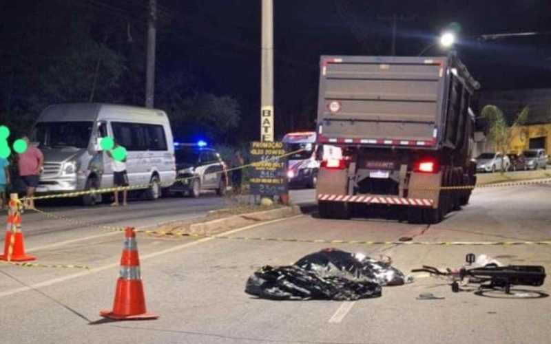 Adolescente morre e outro fica gravemente ferido em ocorrência de trânsito envolvendo bicicleta e carreta em João Monlevade.
