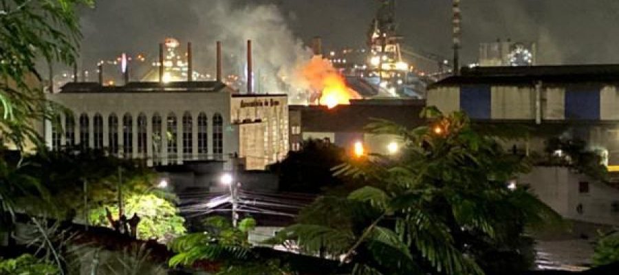 Tragédia na Aperam: incêndio de grandes proporções em usina de Timóteo deixa uma colaboradora morta.