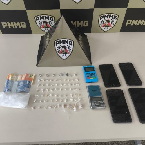 Operação policial em João Monlevade resulta em prisão e apreensão de crack preparado para venda.
