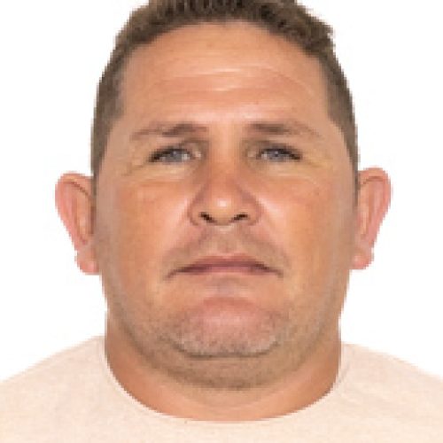 Vereador Zuza da cidade de Joao Monlevade mg, revoltado com o Secretario de obras Sr Maiciel, Zuza chamando atençao dos mesmo,para tampar os buracos da cidade, ele disse que esta cansado de pedir e o responsavel pelo serviços nao faz as suas obrigaçoes.