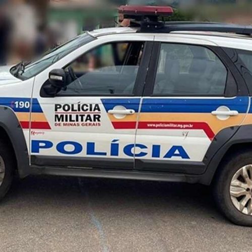 Motociclista fica ferido após colisão com caminhonete em Itabira.