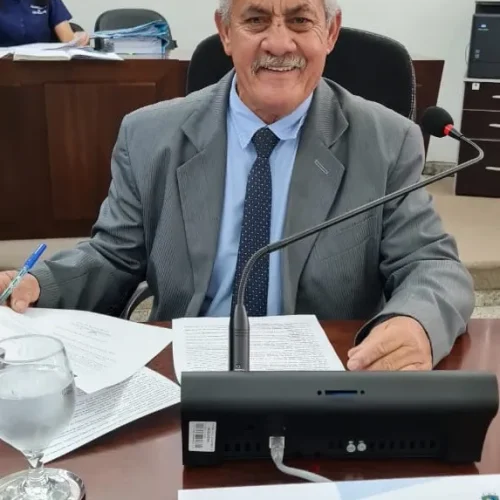 Sinval apresenta proposta para anular o novo Código Tributário de Monlevade.