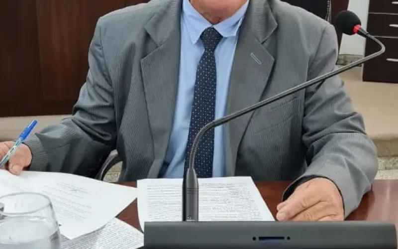 Sinval apresenta proposta para anular o novo Código Tributário de Monlevade.