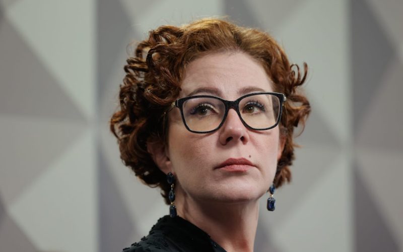 “Prisões de Zambelli: Um Escárnio para o Brasil”