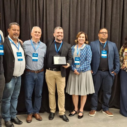 Dr.Laércio participa de evento da Arisb que destaca avanços no saneamento básico.