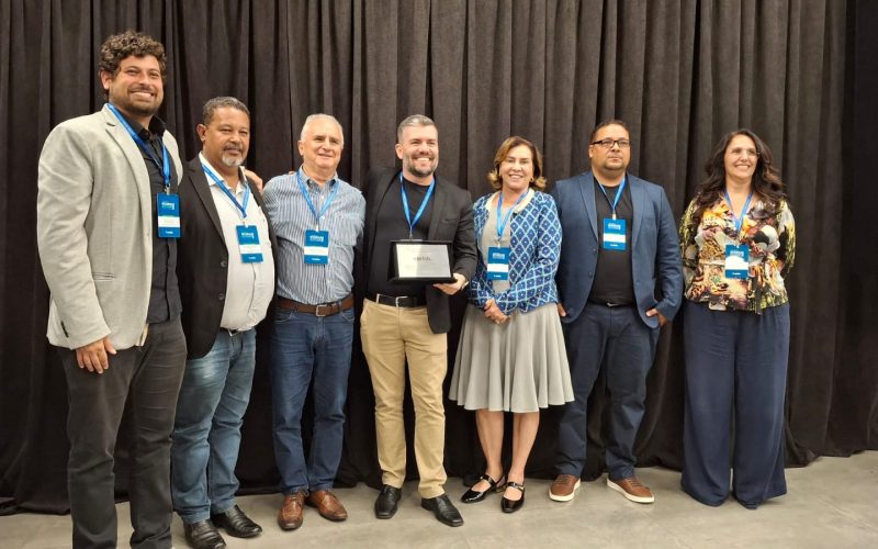 Dr.Laércio participa de evento da Arisb que destaca avanços no saneamento básico.