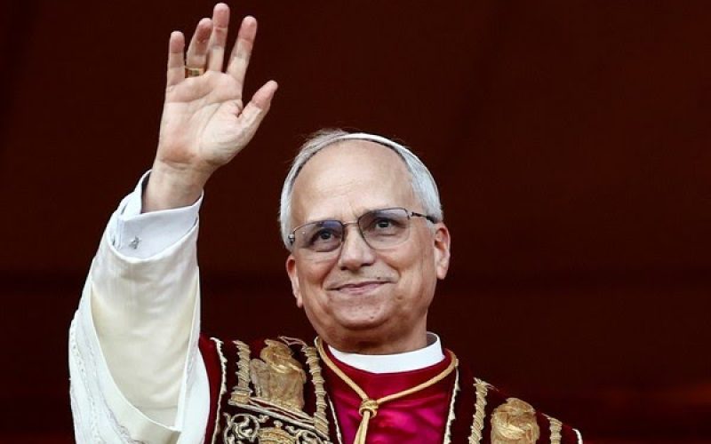 “Eleição do Papa Leão XIV: confira imagens e vídeos do conclave histórico de 2025”