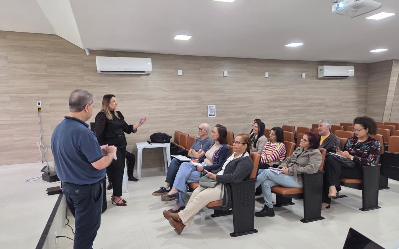 Controladoria de João Monlevade realiza reunião técnica sobre controle patrimonial.