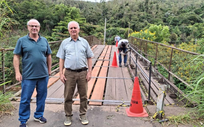 Secretaria de Obras inicia manutenção na Ponte Santa Cruz para garantir mais segurança à população.