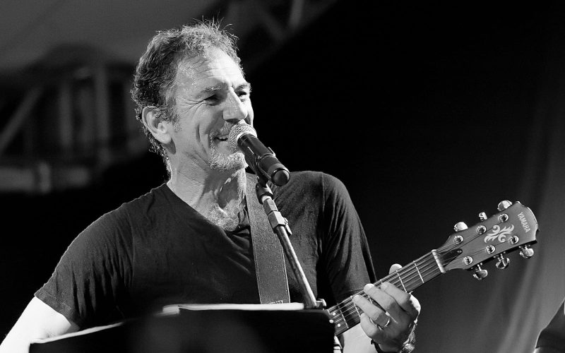 Feira da Economia Popular e Solidária celebra o Dia dos Namorados com programação cultural e gastronômica em João Monlevade.