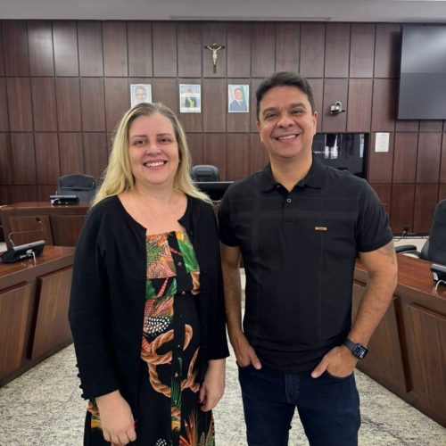 Câmara de João Monlevade antecipa primeira parcela do 13º salário aos servidores.