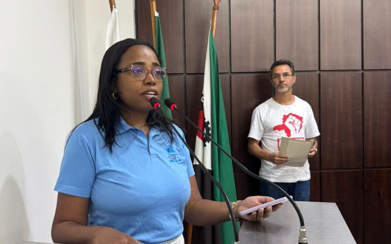 Em defesa da UEMG, diretora e professor fazem apelo na Câmara de João Monlevade.