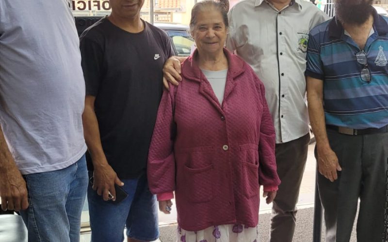 Prefeitura de João Monlevade retoma entrega de escrituras no bairro Nova Monlevade.