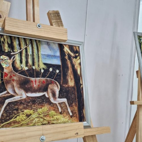 Exposição “Frida em Fios” aberta ao público no hall da Prefeitura até sexta-feira (4).