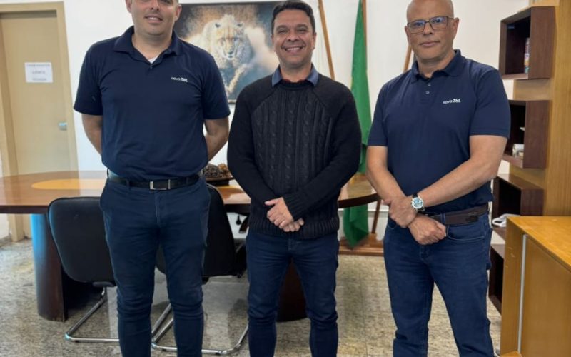 Fernando Linhares se reúne com representantes da Nova 381.