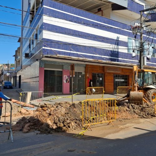 Obras de instalação dos interceptores da ETE Carneirinhos seguem com novo cronograma.