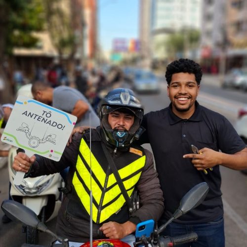 Terceira fase da Blitz Educativa entregou mais 100 antenas no último sábado.