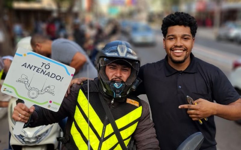 Terceira fase da Blitz Educativa entregou mais 100 antenas no último sábado.