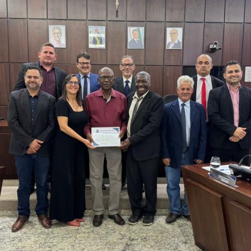 Associação dos Aposentados recebe Moção de Aplausos na Câmara Municipal.