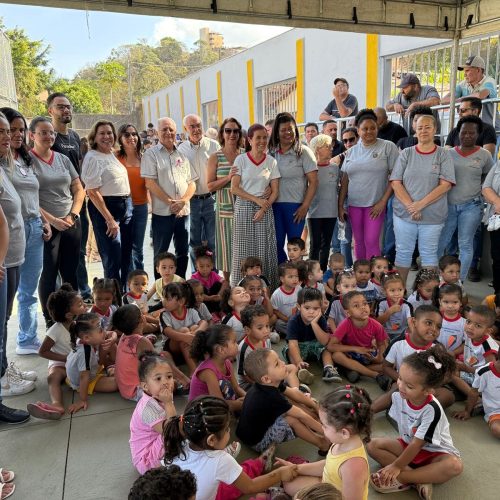 Prefeitura de João Monlevade inaugura quadra poliesportiva no bairro Boa Vista.