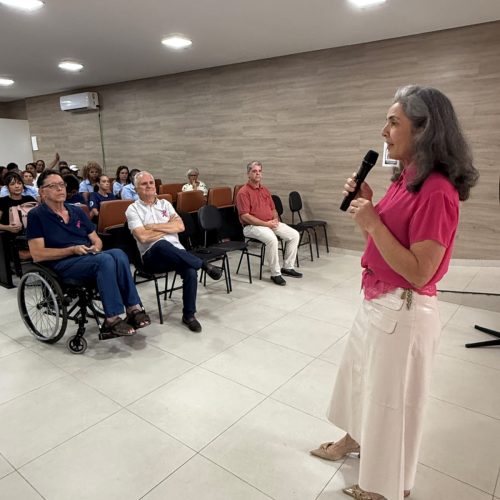 Palestras e cuidados de beleza marcam programação especial para servidoras municipais.