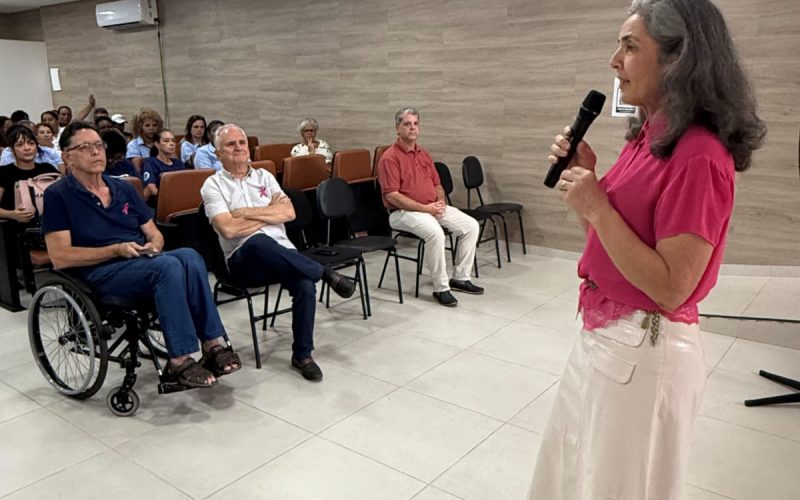 Palestras e cuidados de beleza marcam programação especial para servidoras municipais.