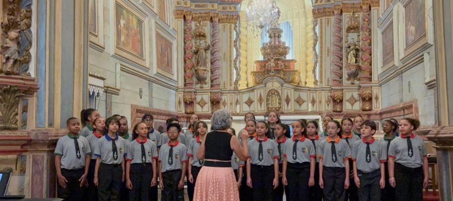 Coral de estudantes da rede municipal de João Monlevade apresenta concerto inaugural no próximo dia 5.