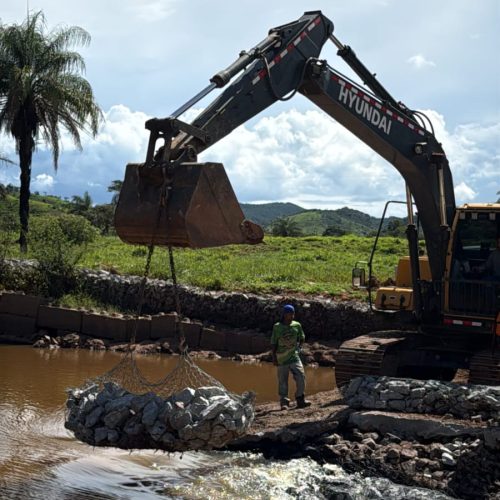 DAE executa obra emergencial em barragem e garante segurança no abastecimento de água em João Monlevade.