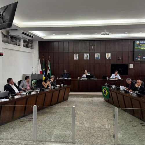 Câmara aprova anteprojeto que trata sobre direitos de servidores.