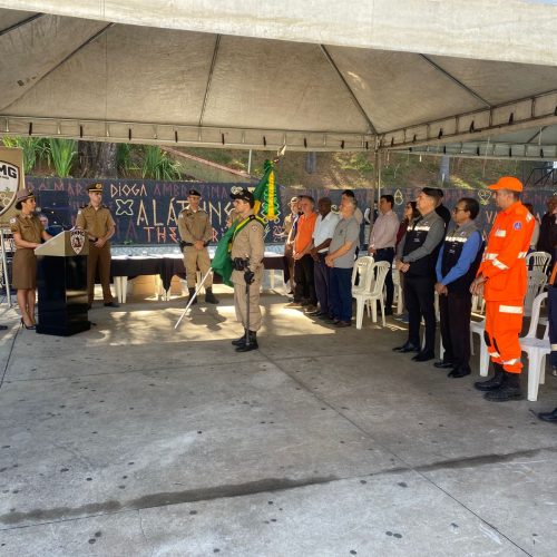 Polícia Militar de Minas Gerais celebra 251 anos de história com solenidade de homenagem na Praça do Povo.