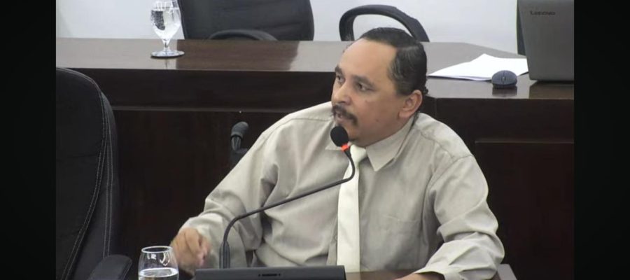 Vereador Revetrie Teixeira denuncia suposta falta de segurança no transporte escolar de João Monlevade.