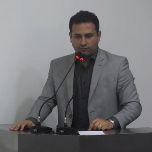 Vereador Marquinhos Dornellas cobra agilidade na realização de colonoscopias e critica demora na saúde de João Monlevade.