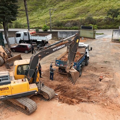 Prefeitura de João Monlevade prepara terreno para construção da nova UBS do Loanda.