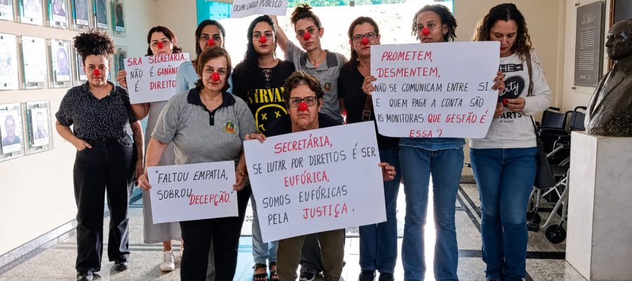 Monitoras da Educação Infantil levam reivindicações à Câmara e reforçam pedido por valorização da categoria.