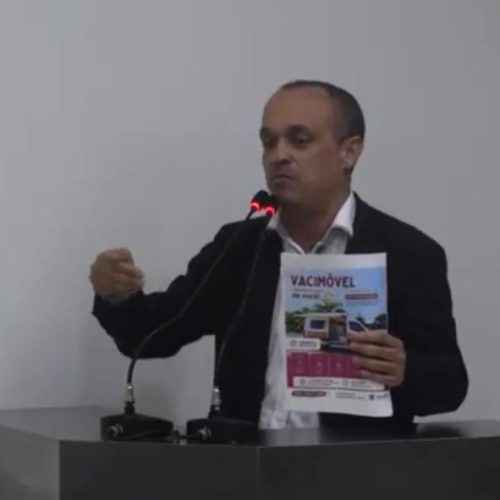 Bruno Cabeção questiona uso do Vacimóvel em unidades que já possuem salas de vacinação