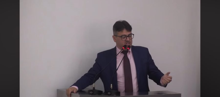 Thiago Titó cobra respostas da Prefeitura após audiência pública sobre transporte coletivo.