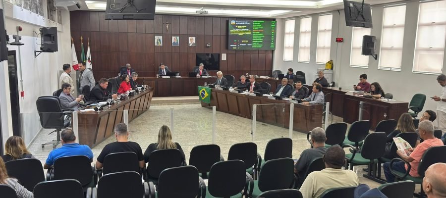 Pauta da Câmara de João Monlevade continua trancada após novo pedido de vista a projeto da ARISB-MG.