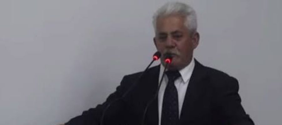 Vereador Sinval Dias cobra retorno do estacionamento rotativo no centro de João Monlevade.